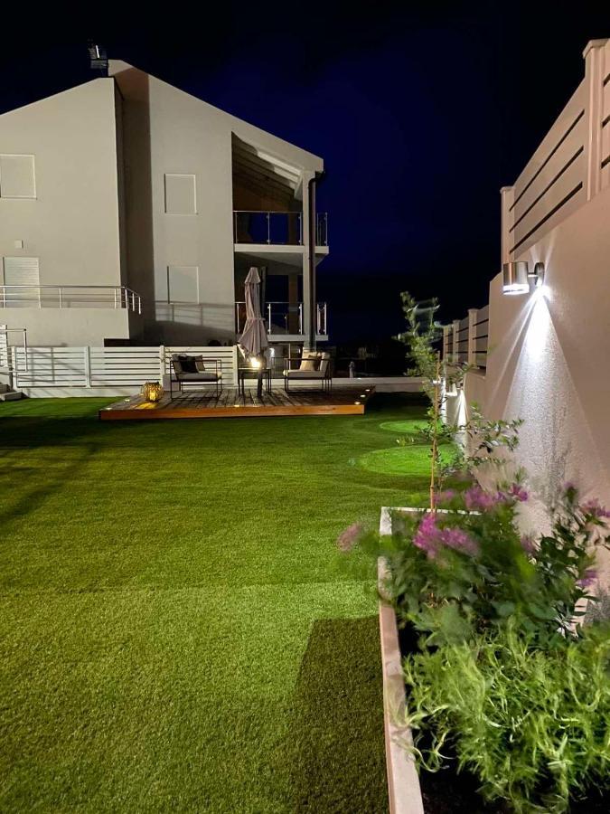 Ellavis Apartments Eksteriør billede