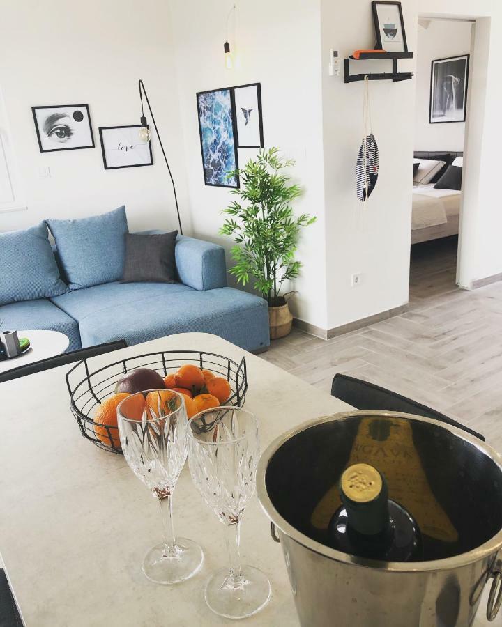 Ellavis Apartments Eksteriør billede
