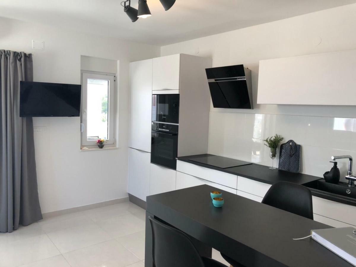 Ellavis Apartments Eksteriør billede