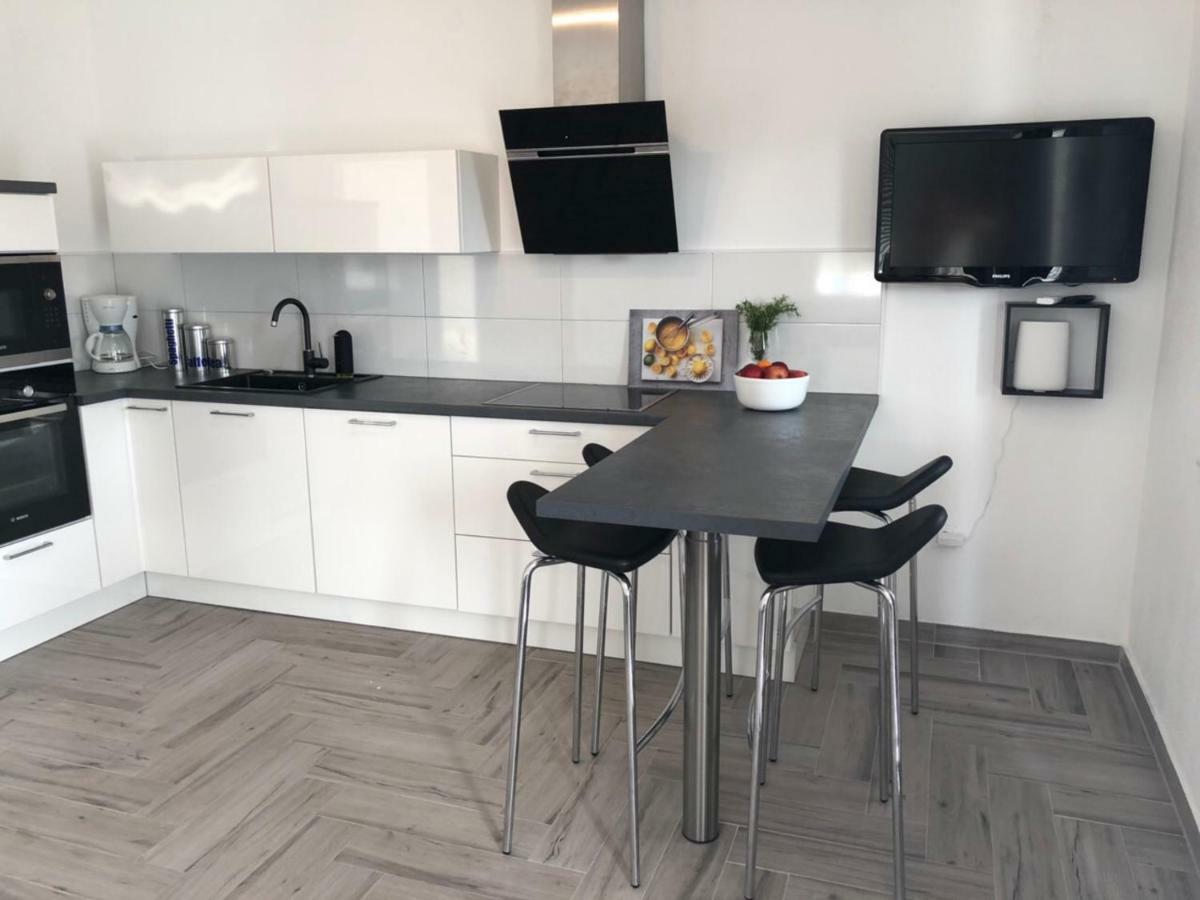 Ellavis Apartments Eksteriør billede